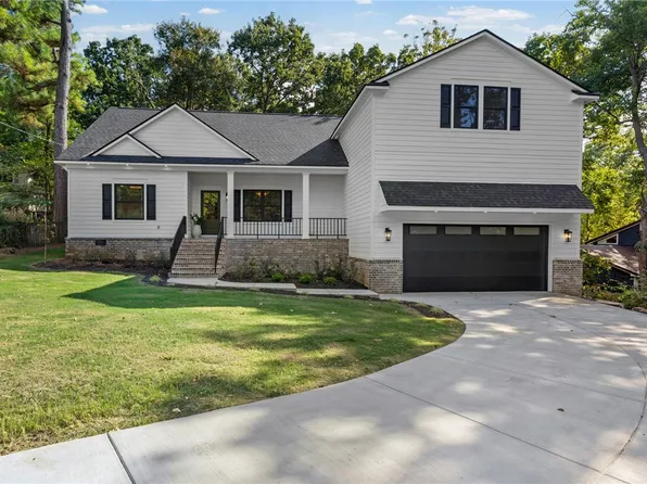 409 W Patricia Ln, Fayetteville, AR 72703