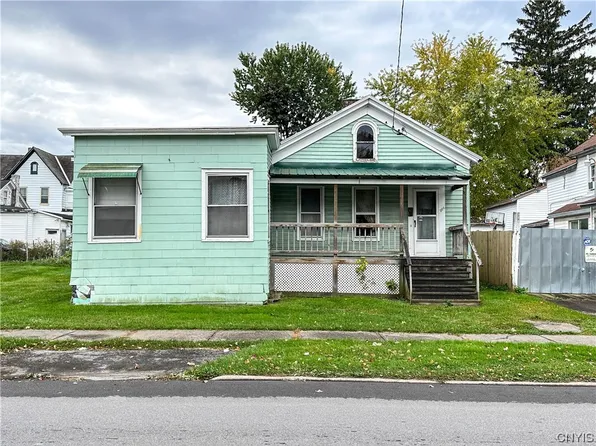 504 Eagle St, Utica, NY 13501