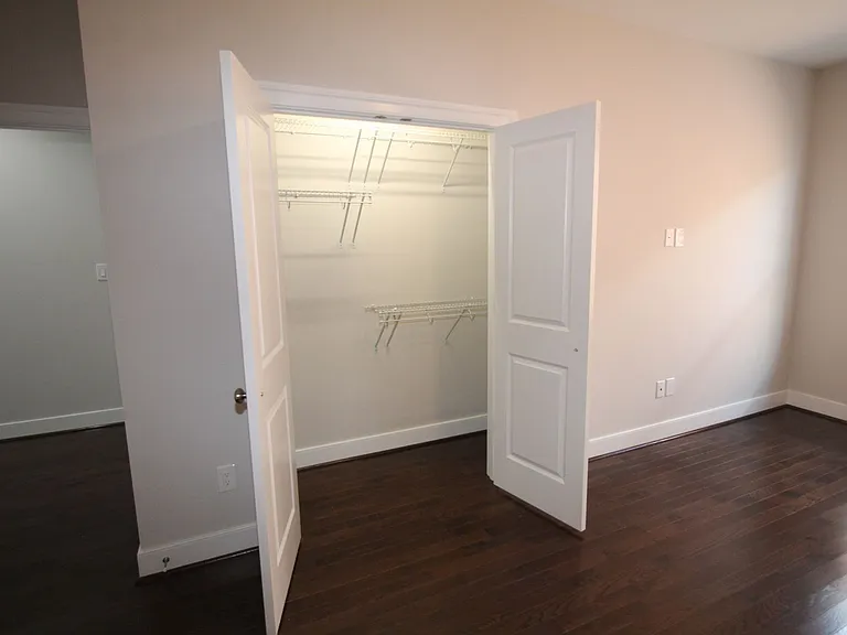 1704 W Cary St — Photo 13