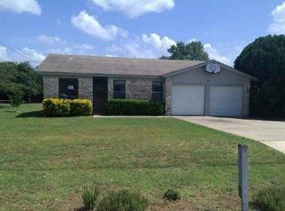 400 Seminole Rd, Leander, TX 78641