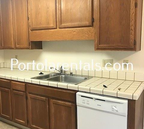 3rd image of 224 Silver Leaf Dr APT A