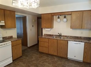 205 Westgate Ave, Cedar Falls, IA 50613