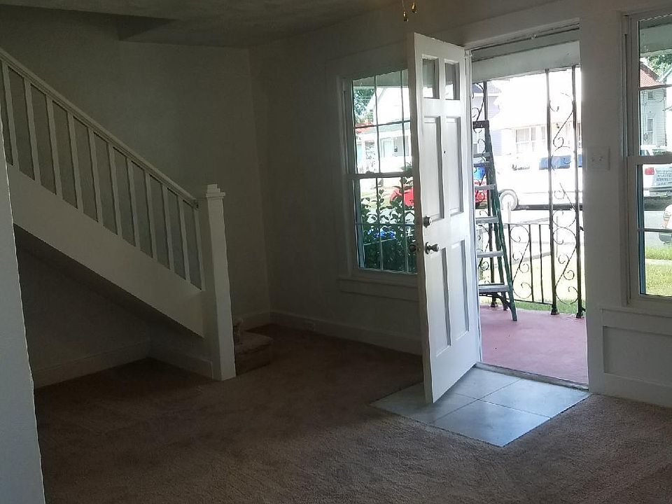 1st image of 58 Manly St
