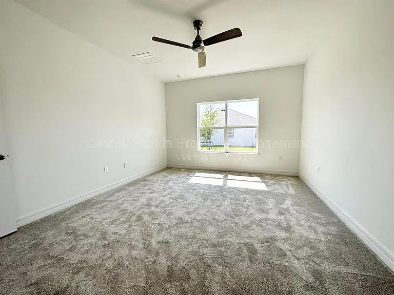 1166 Silo Dr — Photo 16