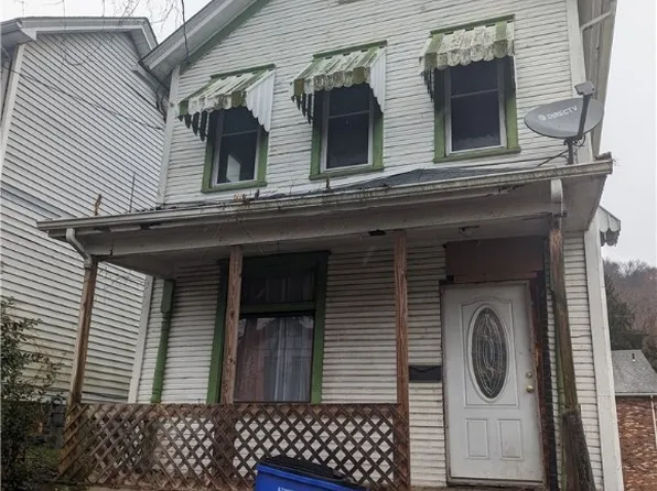 927 Denver St, East Liverpool, OH 43920