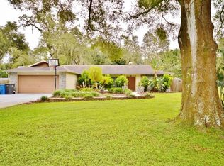 10733 Williams Rd, Thonotosassa, FL 33592