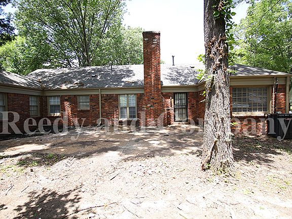 3rd image of 5127 Kingswood Cir