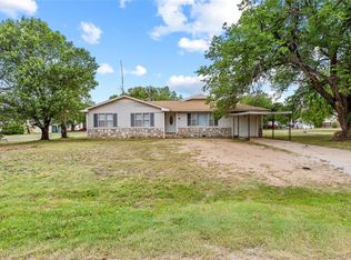 418 S 6th St, Okeene, OK 73763