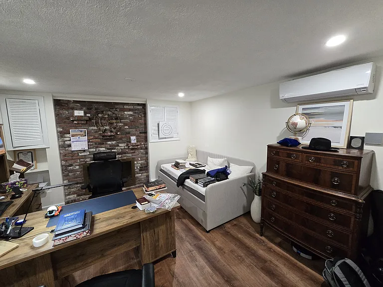 55 Eldred St — Photo 25