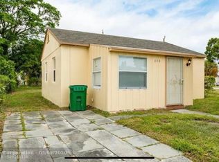 808 W 4th St, Riviera Beach, FL 33404