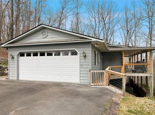 128 Guledisgonihi Ct, Brevard, NC 28712