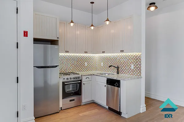 Rented by EXR | media 46