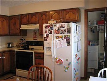 4th image of 351-353 Oak St