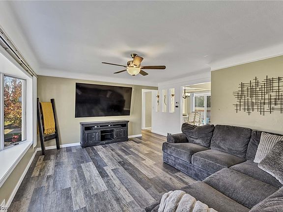 3rd image of 7518 Ann Arbor Dr