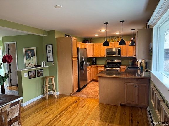 4th image of 12764 Vaughn St
