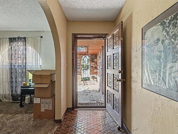 5th image of 2608 SW 91st St