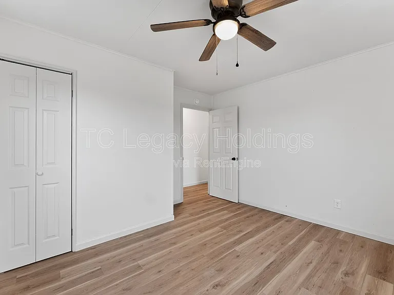 1533 Hoffman Ave — Photo 23