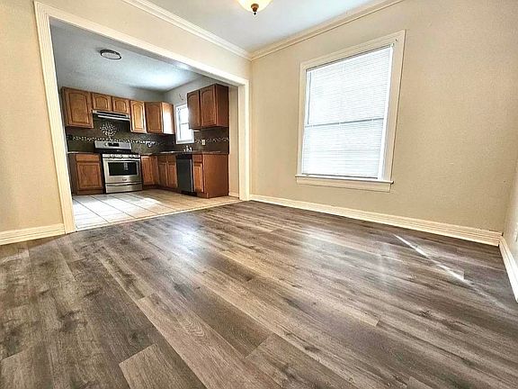 4th image of 4120 Ashland Dr