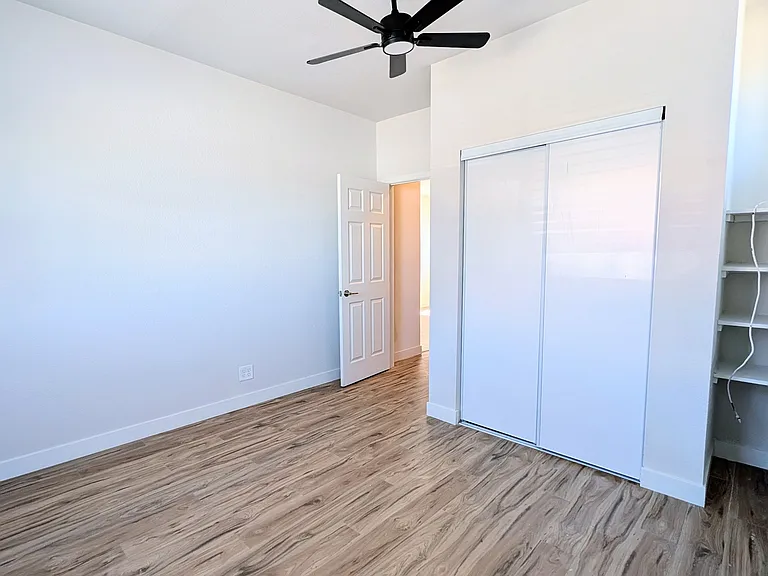 5375 Perry St — Photo 13