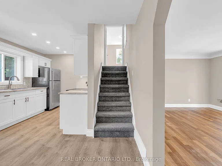 301 Franklin St N #A — Photo 14