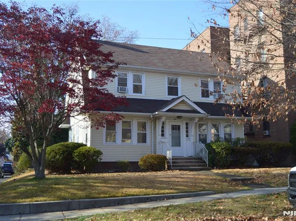 168 Bergen Ave, Ridgefield Park, NJ 07660