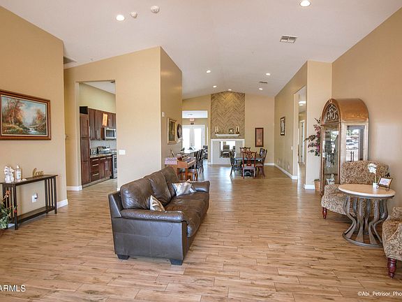 4th image of 10435 N 40TH Street