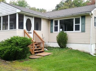 183 Island Dr, Long Pond, PA 18334