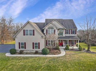 405 E Beil Ave, Nazareth, PA 18064