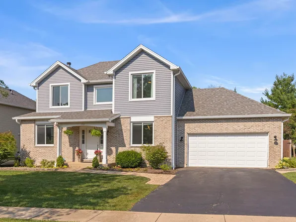 502 Juniper Dr, North Aurora, IL 60542