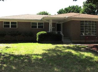 821 Pershing Dr W, Ardmore, OK 73401