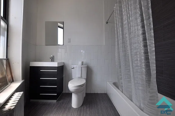 Rented by EXR | media 51