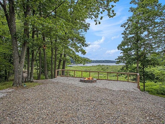 5th image of Woods Trail Dr