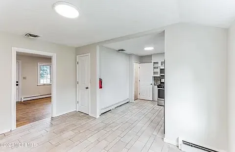 3 bed, 1338 sqft, $3,195 — Photo 4