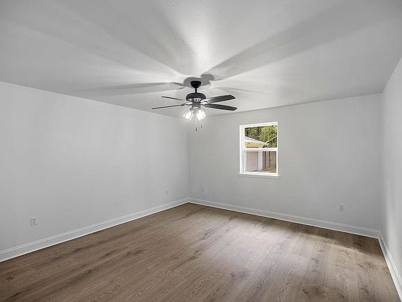 5th image of 48076 Woodhaven Rd