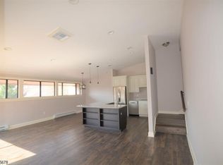 16 Overlook Dr #3002, Clinton, NJ 08809
