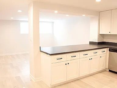 3rd image of 4007 W Warwick Ave #1G