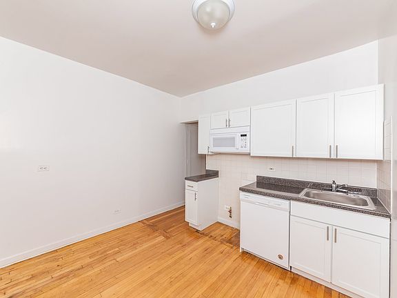 3rd image of 4043 N Mozart St #45-5-1E
