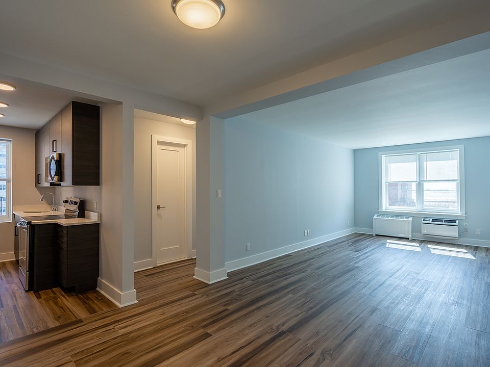 1st image of 20-31 Seagirt Blvd #3D