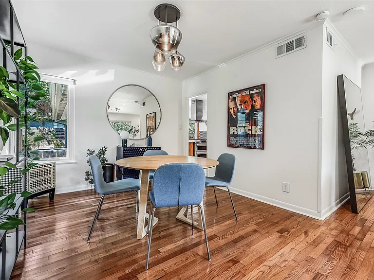 1618 Waterston Ave — Photo 9