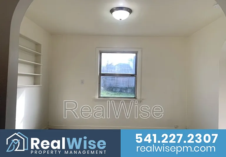 1799 Williams Hwy — Photo 3