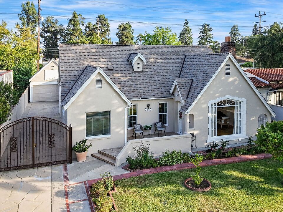 1st image of 924 E Glenoaks Blvd