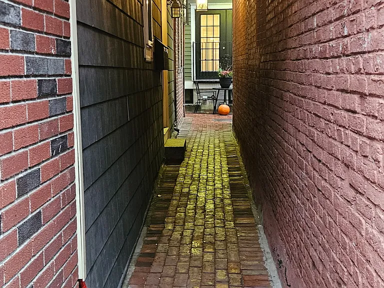 19 Clark St #1 — Photo 10