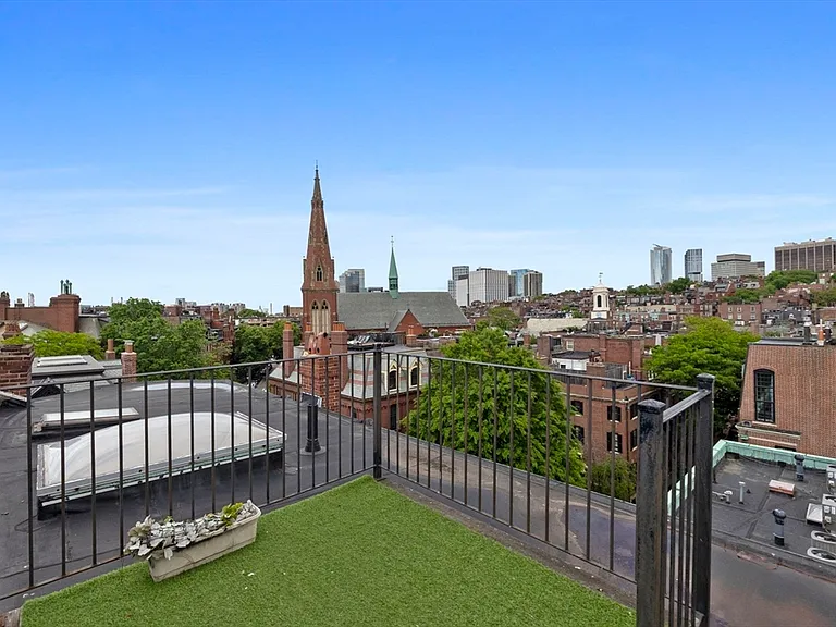 49 Brimmer St #9 — Photo 15