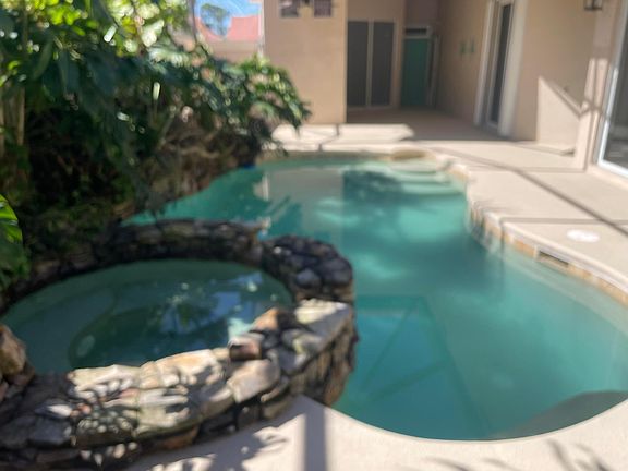3rd image of 813 SW Munjack Circle
