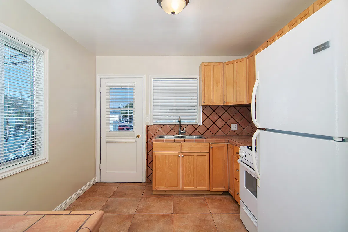 1 bed, $1,995 — Photo 3