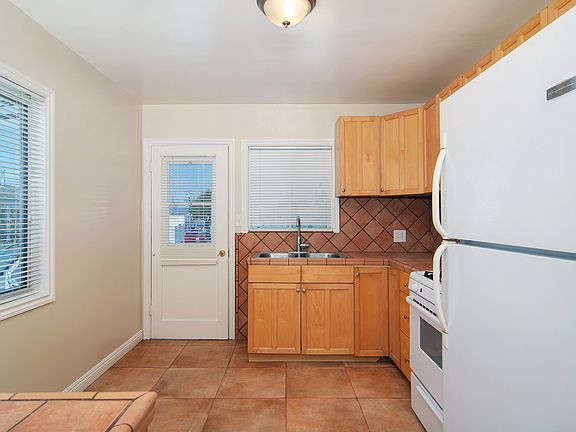3rd image of 268 Church Ave APT D