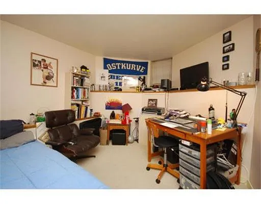 Building Photo - 33 Symphony Rd #1