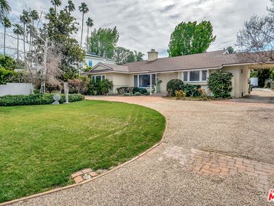 19732 Henshaw St, Woodland Hills, CA, 91364