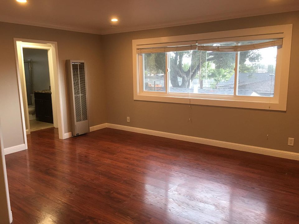 1st image of 166 Dumbarton Ave APT 3
