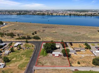 196903 E 3rd Ave, Kennewick, WA 99337